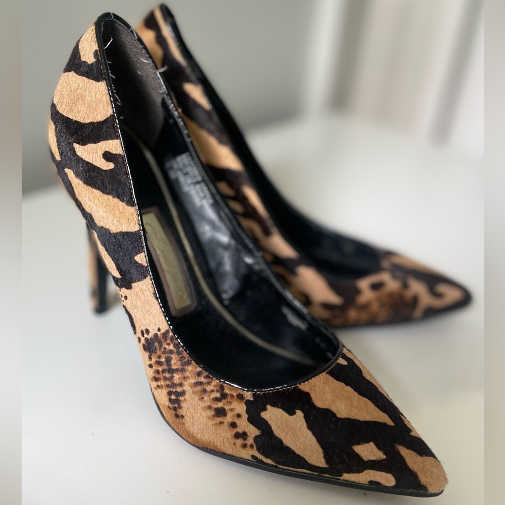 Boutique 9 tiger leopard pump